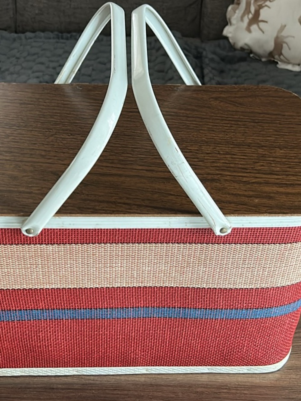 Vintage Redmond Picnic Basket - Picture 2 of 7